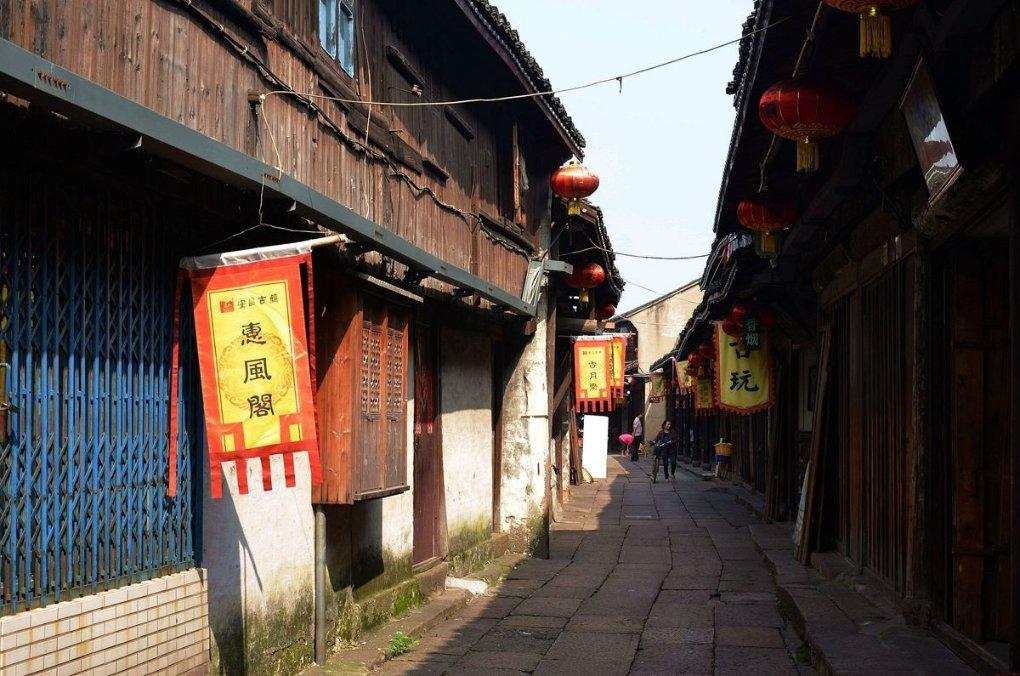 标准型和增强型互联驾驶什么区别？标准型可以定位车俩吗