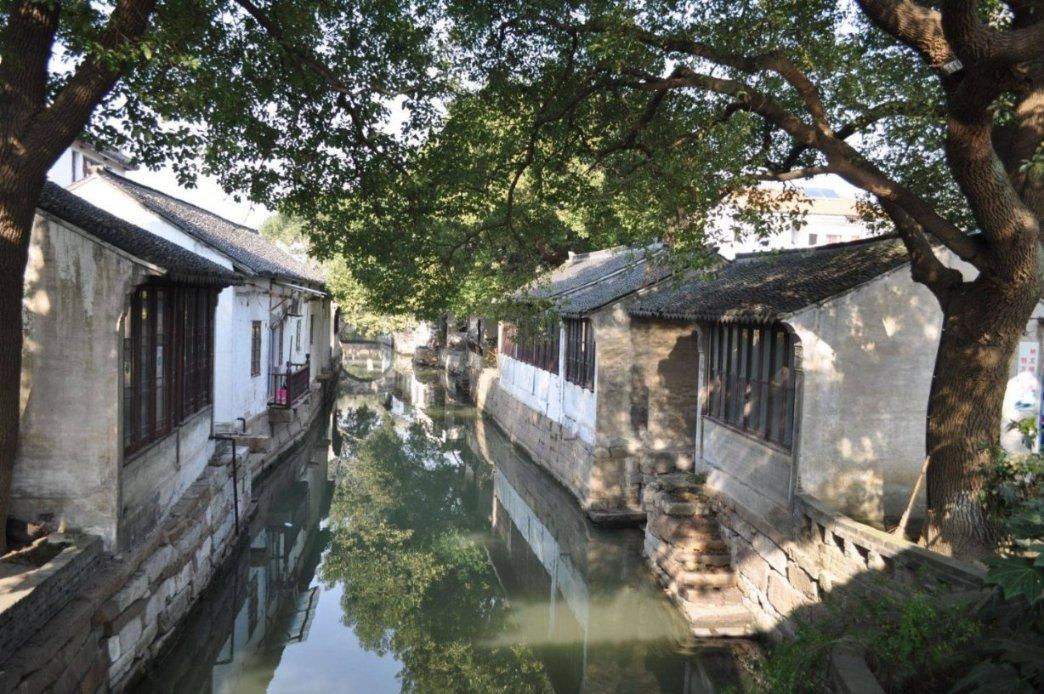 58问答交流平台—女子寄快递丢失 4800 元手镯,圆通称只能赔 300 元,应怎么有效的维权?专业答疑解惑
